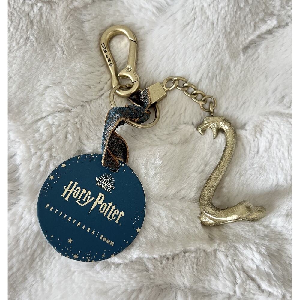 NWT Pottery Barn Teen Harry Potter Nagini Snake Keychain Gold Tone New Hogwarts